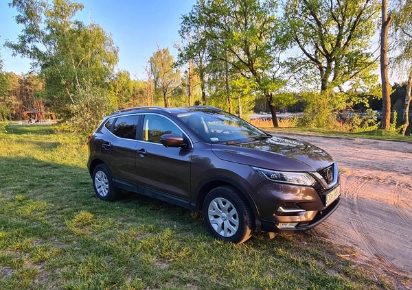 Nissan Qashqai cena 65500 przebieg: 161500, rok produkcji 2017 z Ślesin małe 277